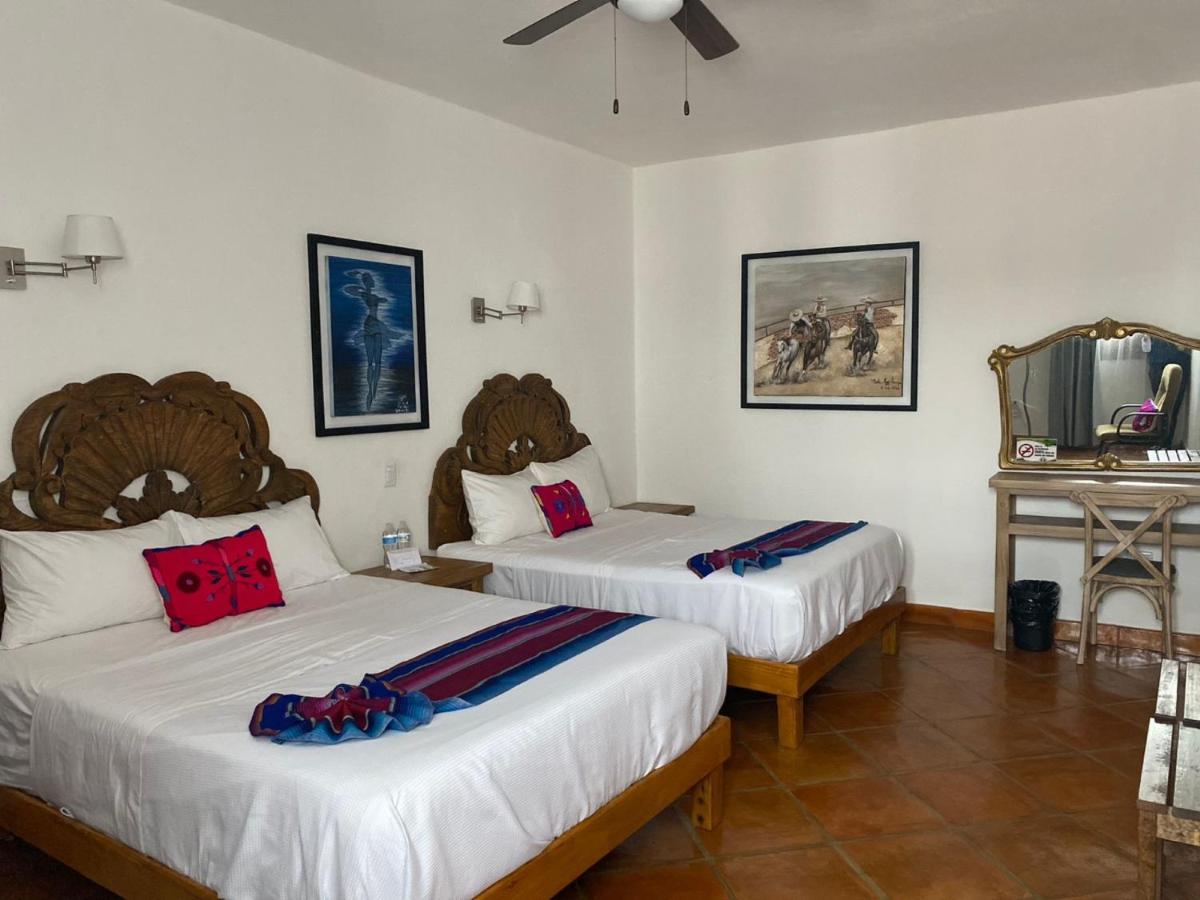 Hotel La Lejona - Housity