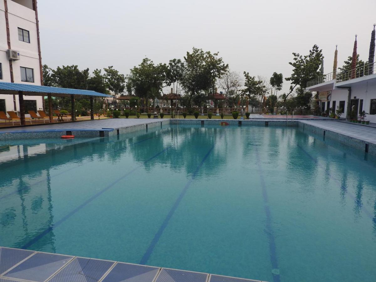 The Buddha Resort - Housity