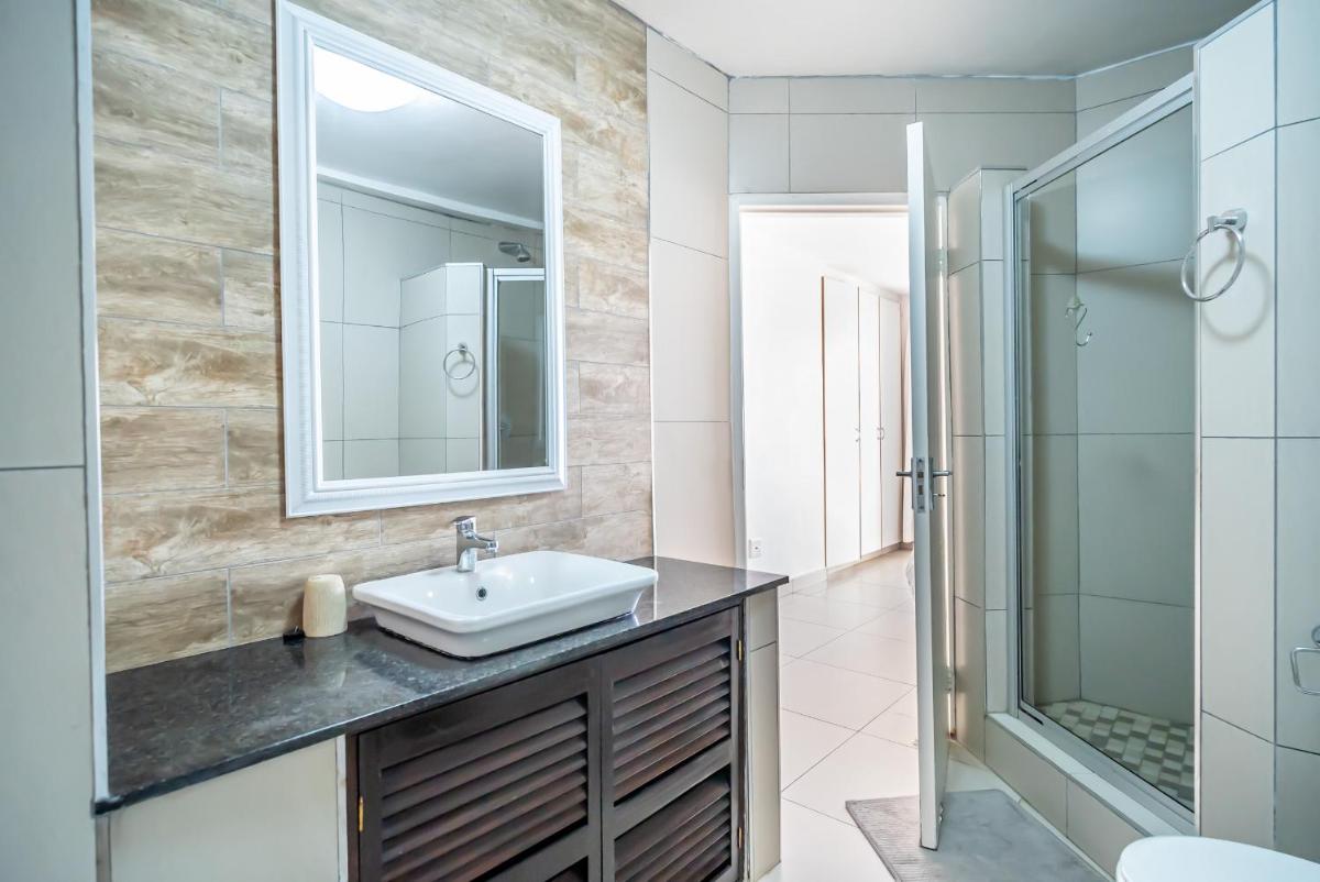 Breathtaking sea view apartment-Margate RSA - Hizvo
