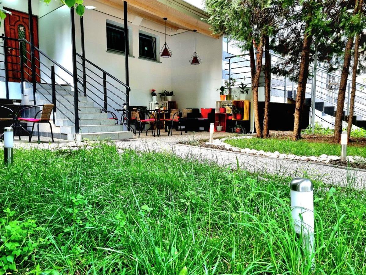 TipTop Hotel CITY CENTER - Housity