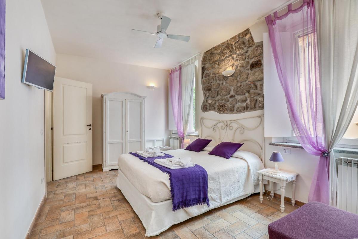 Viterbo Antica - centro storico - Housity