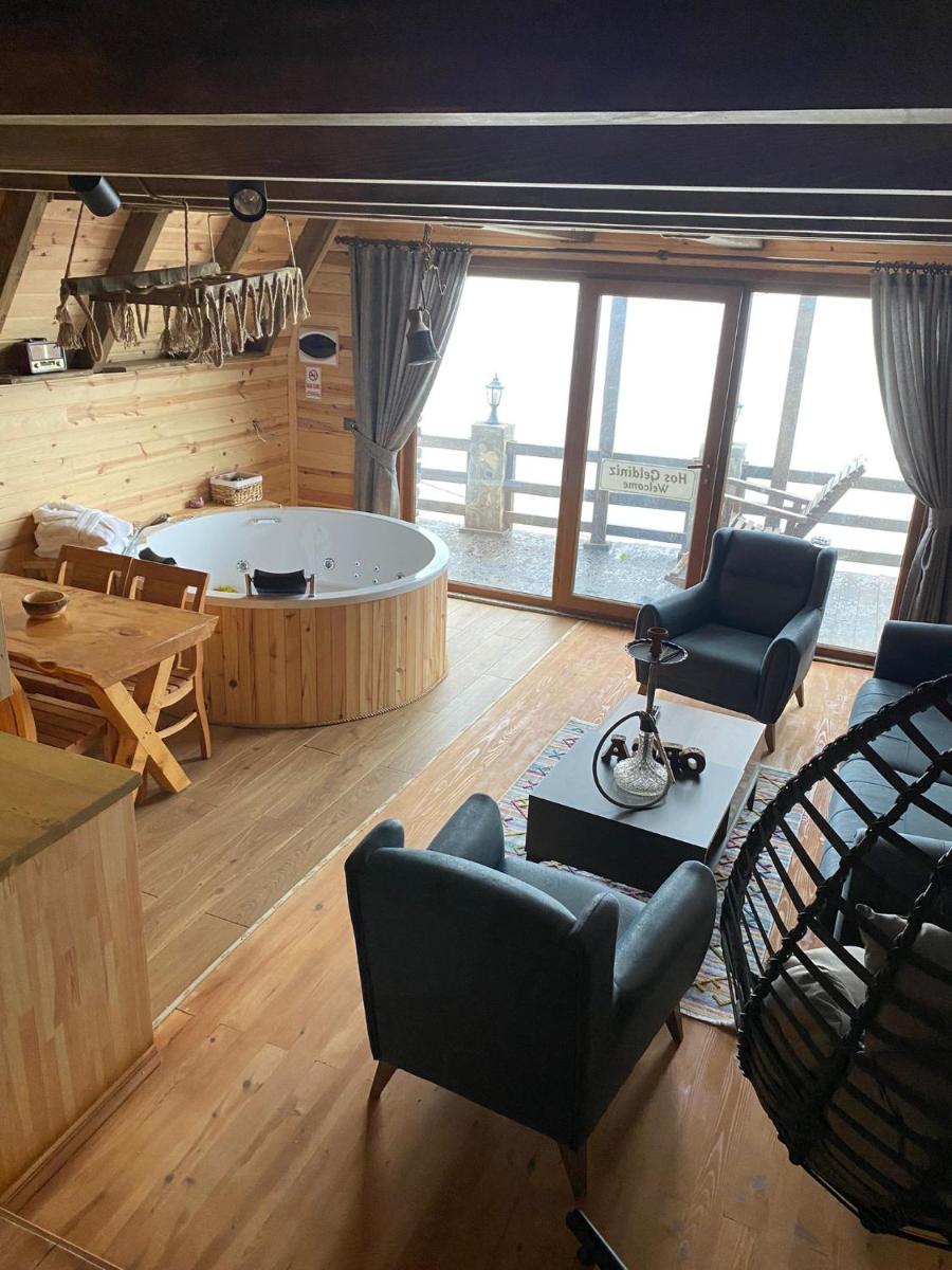 Orca Bungalows - Housity