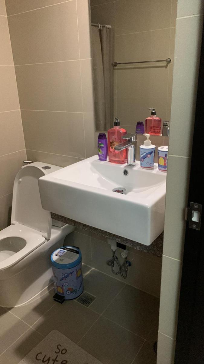 Spacious studio unit - Housity