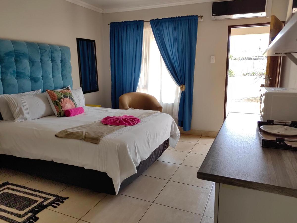 Rose and Thorn Guesthouse - Housity