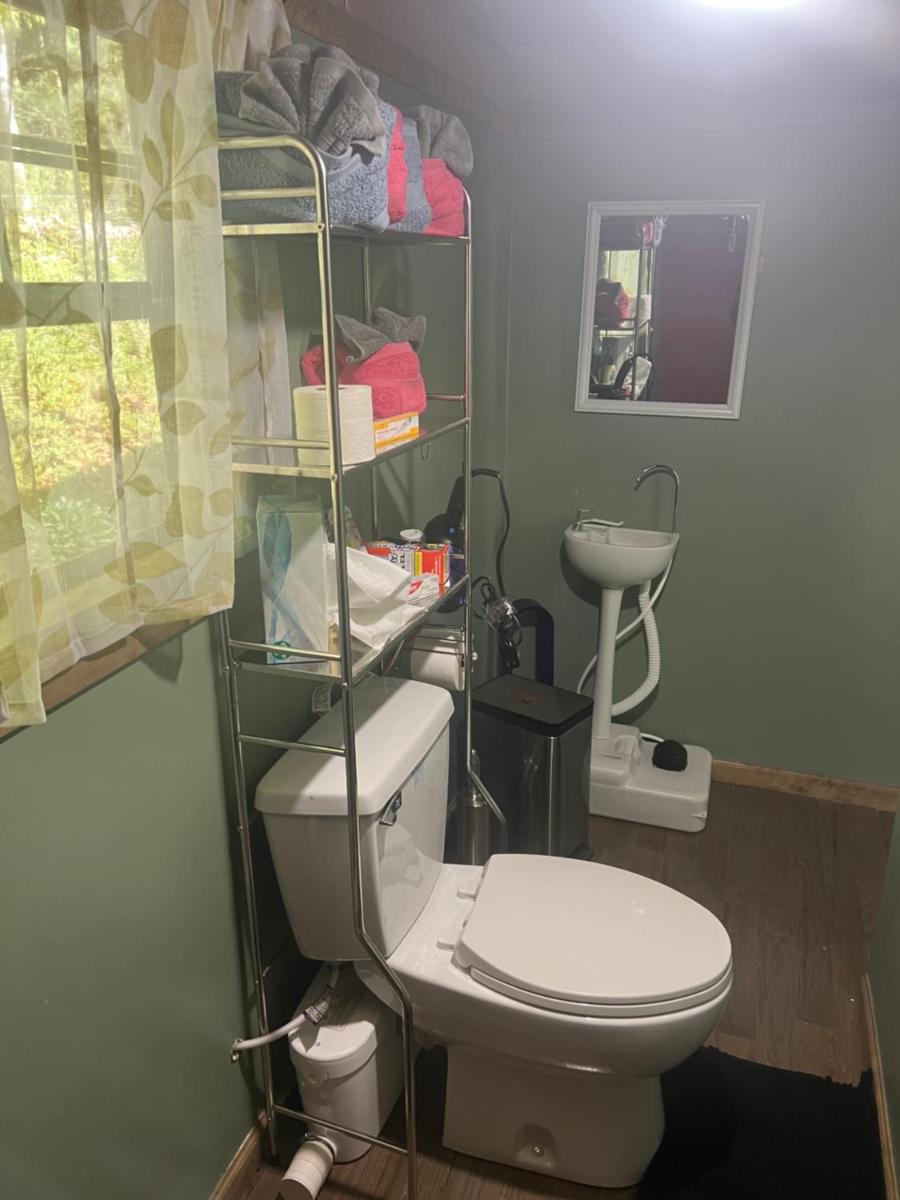 Swift Hollow Memories - Housity