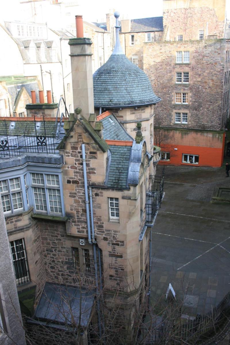 Royal Mile Budget Apartments - Housity