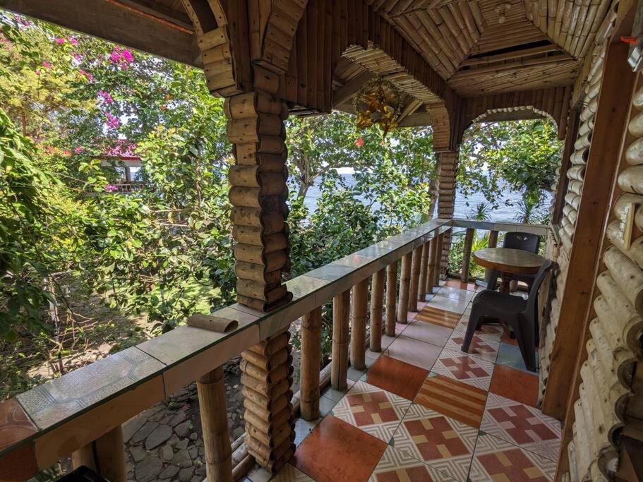 Treehouse Front Beach Bacong - Housity