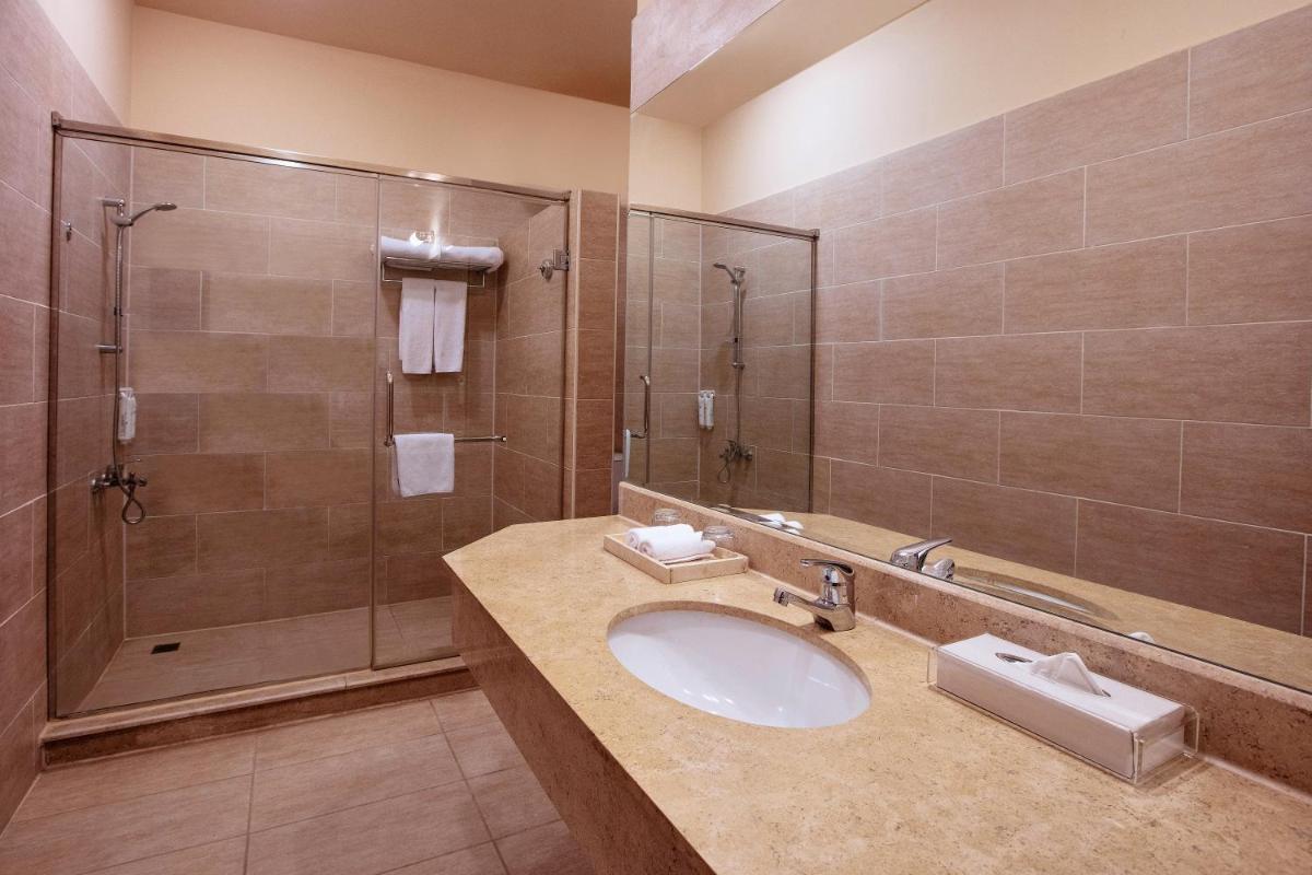 JAZ Neo Saraya Palms - Housity