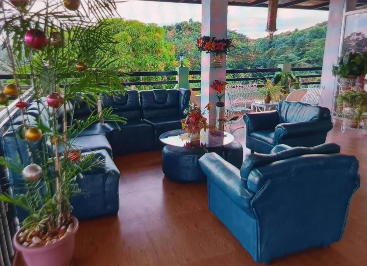 Westville Tourist Inn - Housity