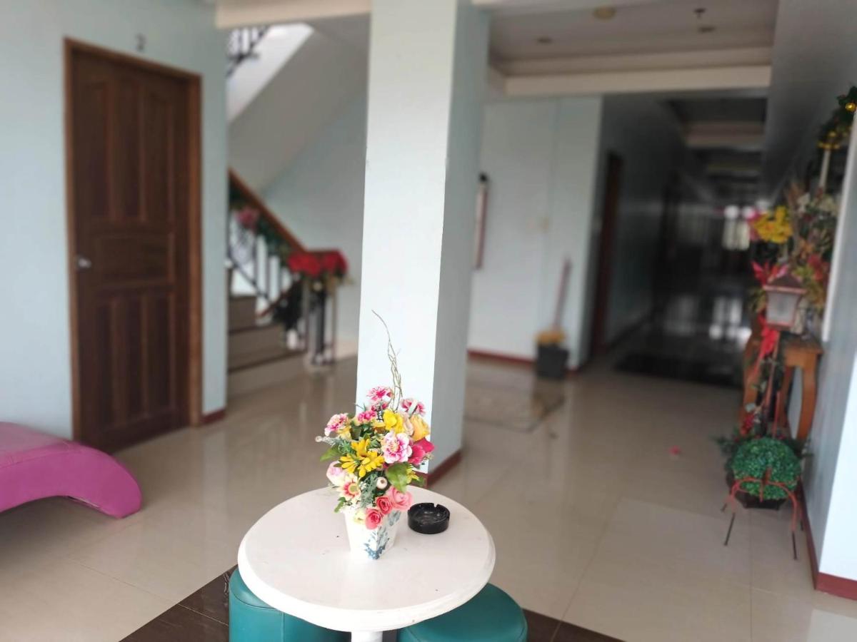 Westville Tourist Inn - Housity