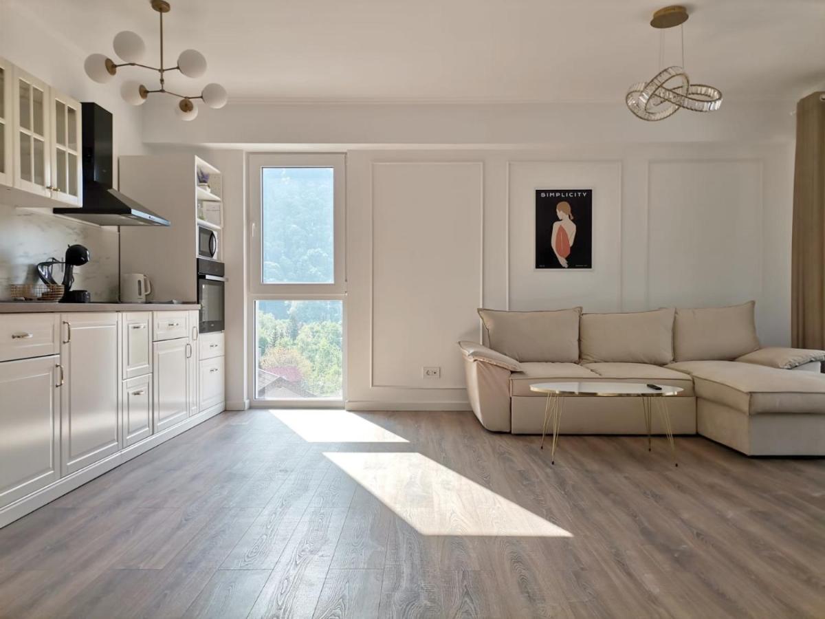Morning Panoramic View - Housity
