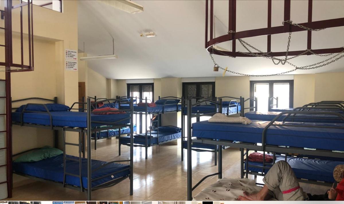 Taberna Albergue Municipal de Agés - Housity