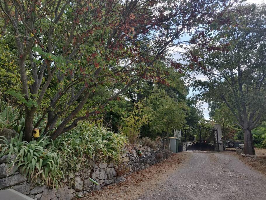 Guest house proche Aix en Provence - Housity