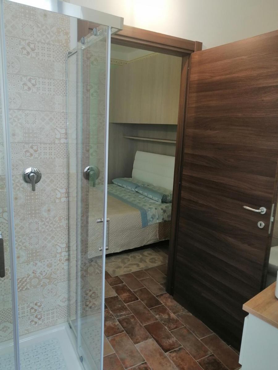 SPELLO ROMANTICA - Housity