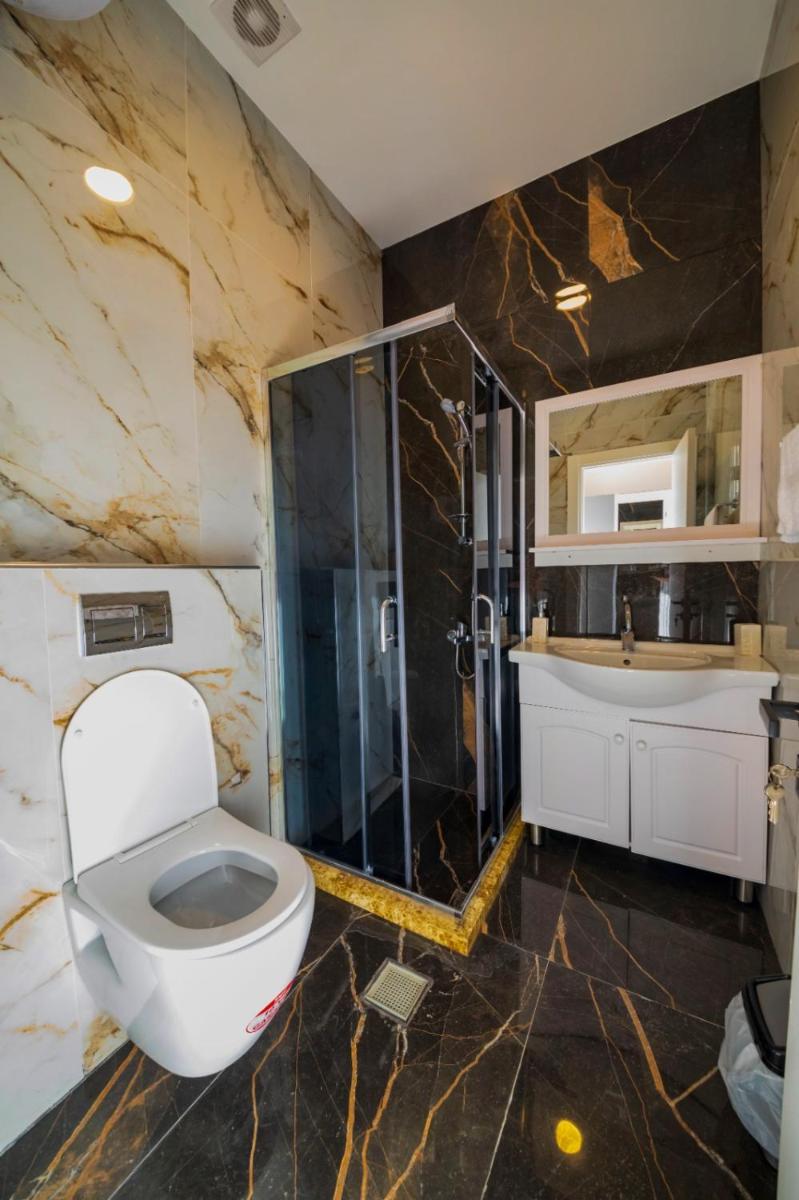 AQABA PRO DIVERS - Housity