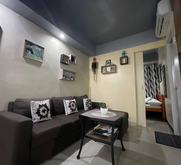 Suitetrails - Antipolo Staycation & Transient Affordable Condo Unit By Myra