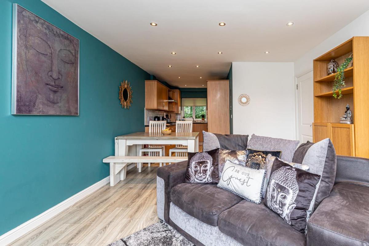 Tranquillity Suites Warrington 1bed Wifi Sleeps 4 - Housity