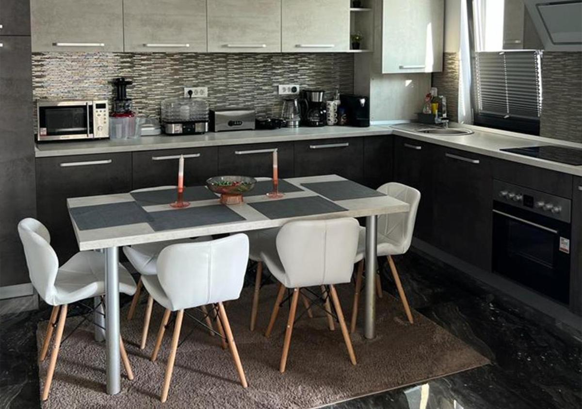 Penthouse Luxury Falticeni - Housity