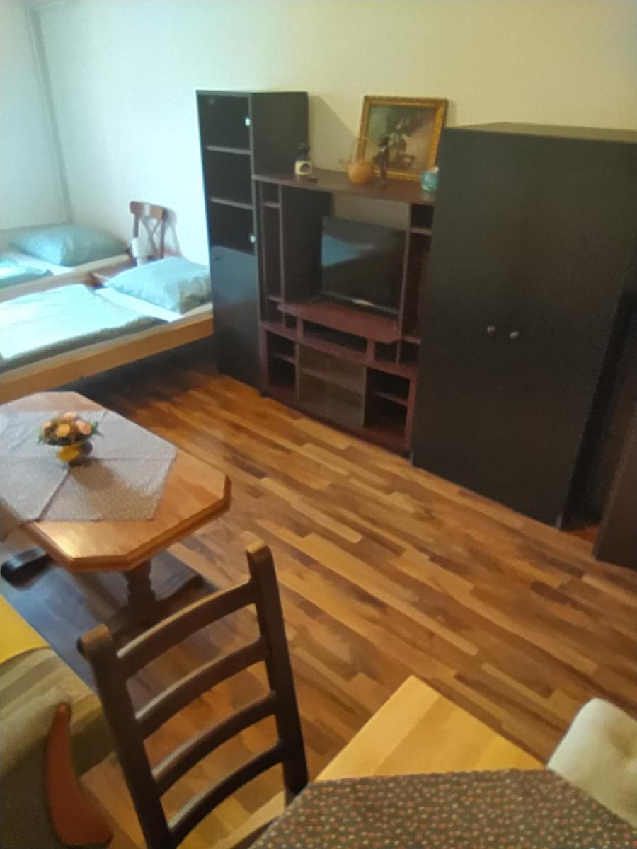 Turistický apartmán ,pro 3-4os - Housity