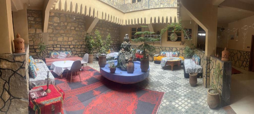 Riad Lalla - Housity