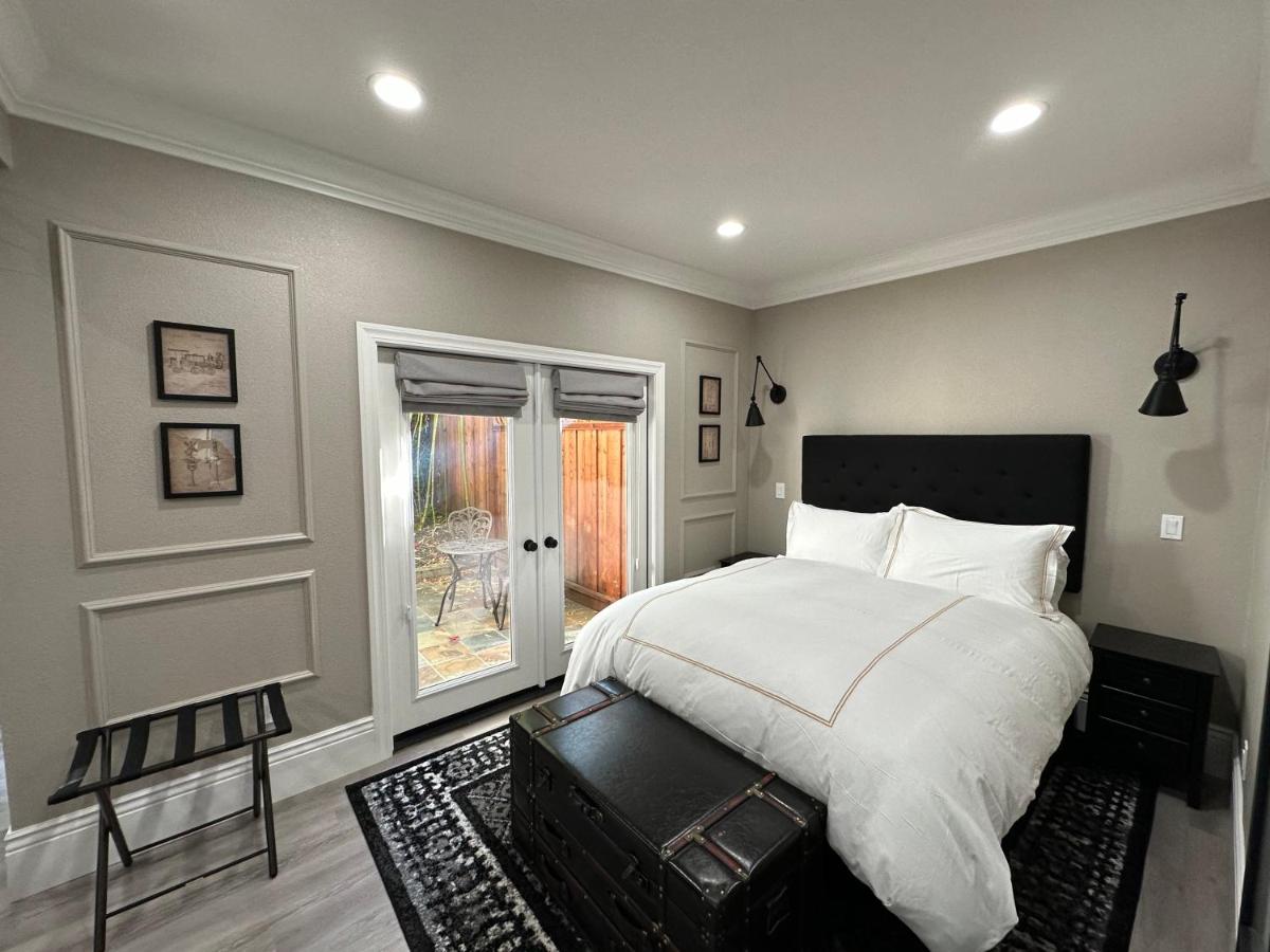 Inn at Depot Hill - Housity
