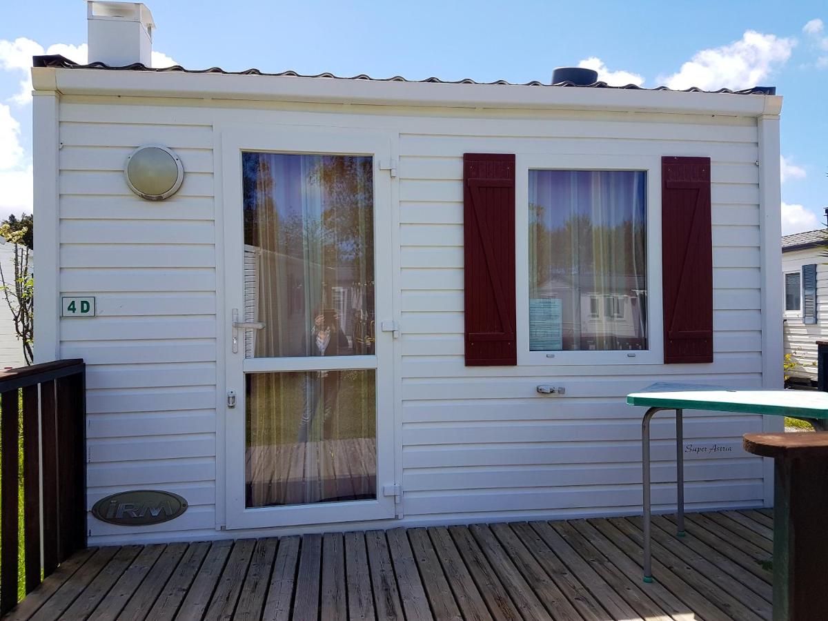 Charming Bungalow in Pataias 18 m² with Shared Pool - Housity