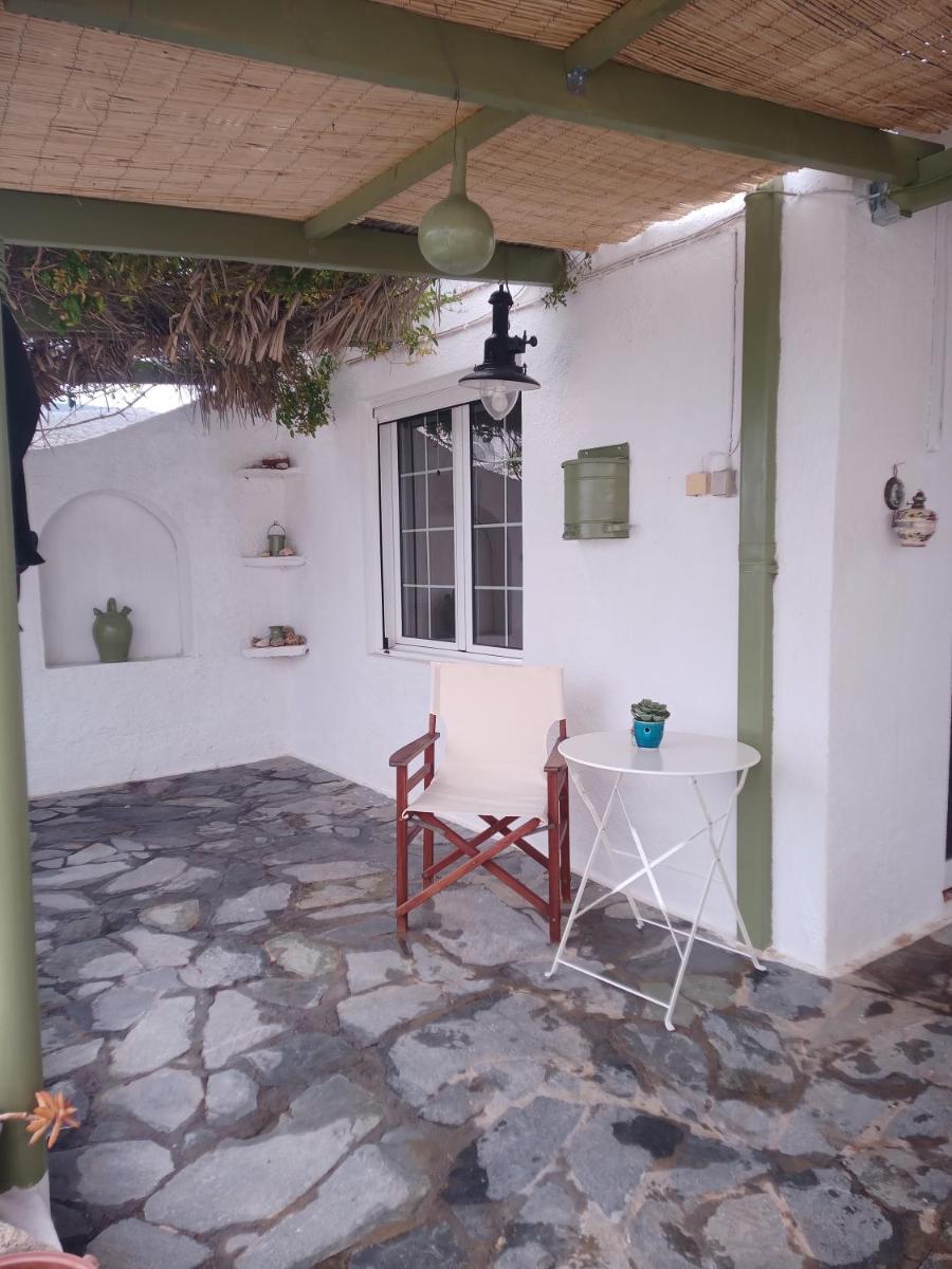 COSY STUDIO IN ALLOPRONOIA SIKINOS - Housity