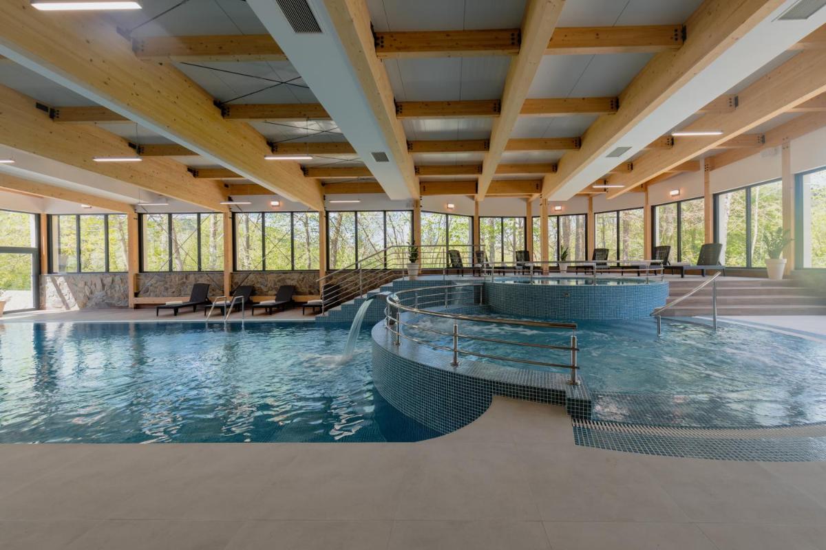 Country Club Żywiec Hotel SPA i Domki Całoroczne - Housity