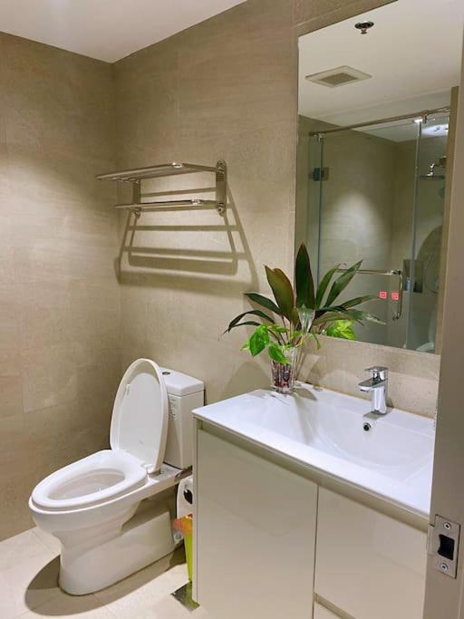 3BR Luxury Apartment in heart of Ortigas - Hizvo