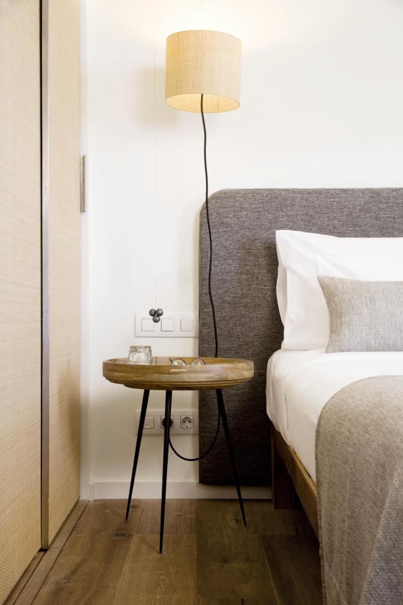 Cama o camas de una habitación en Hostal Empúries