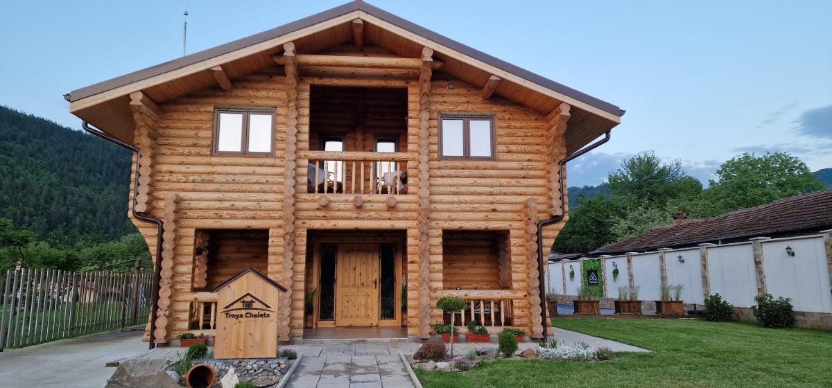 Troya Chalets - Housity