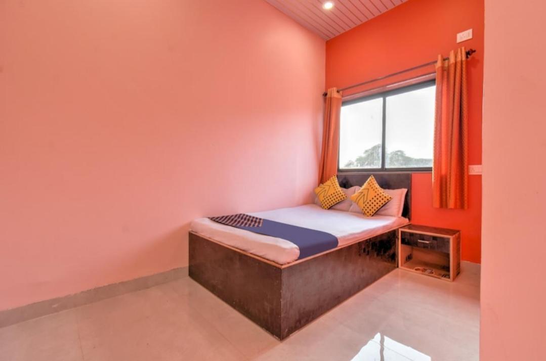 Hotel Nisarg Lodging And Restaurant - Housity