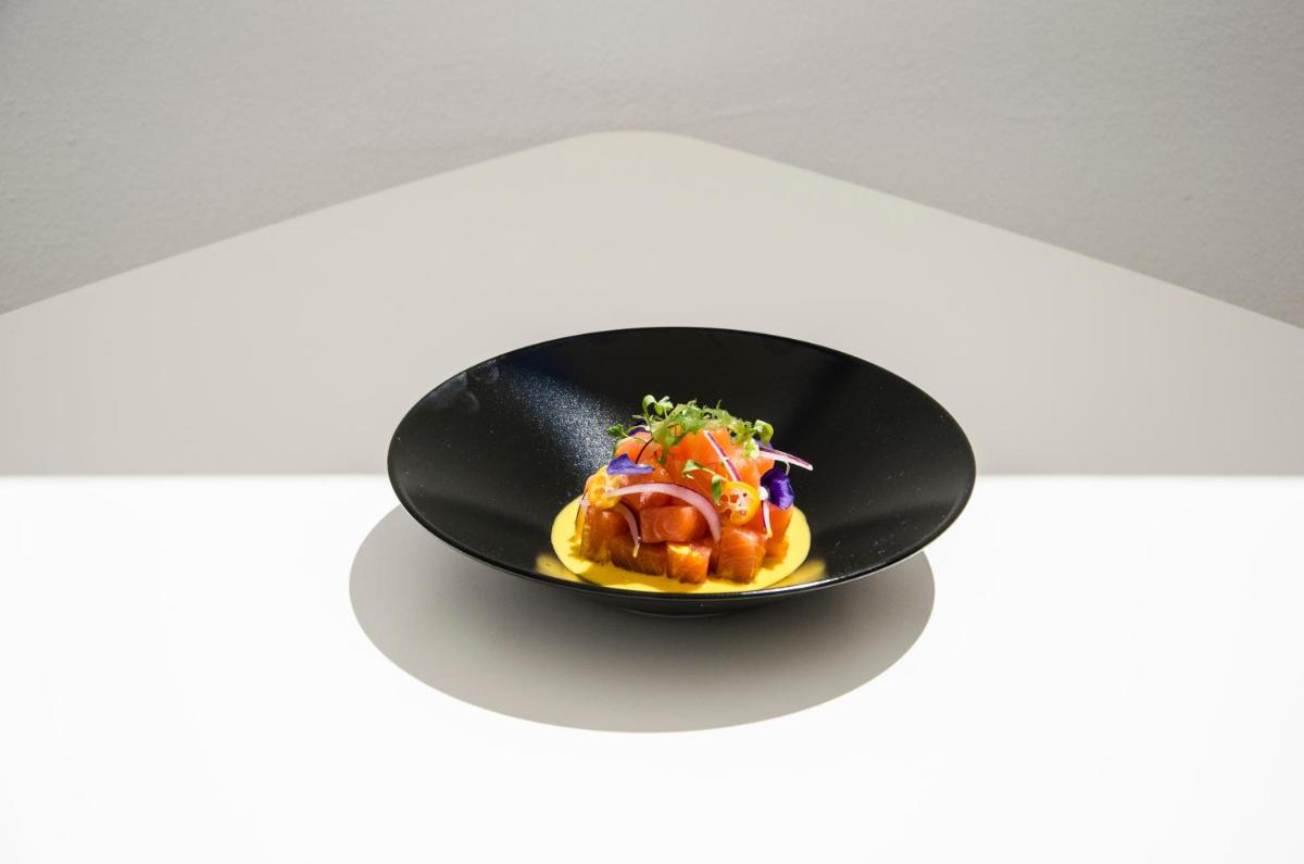 Comida en o cerca de este hotel