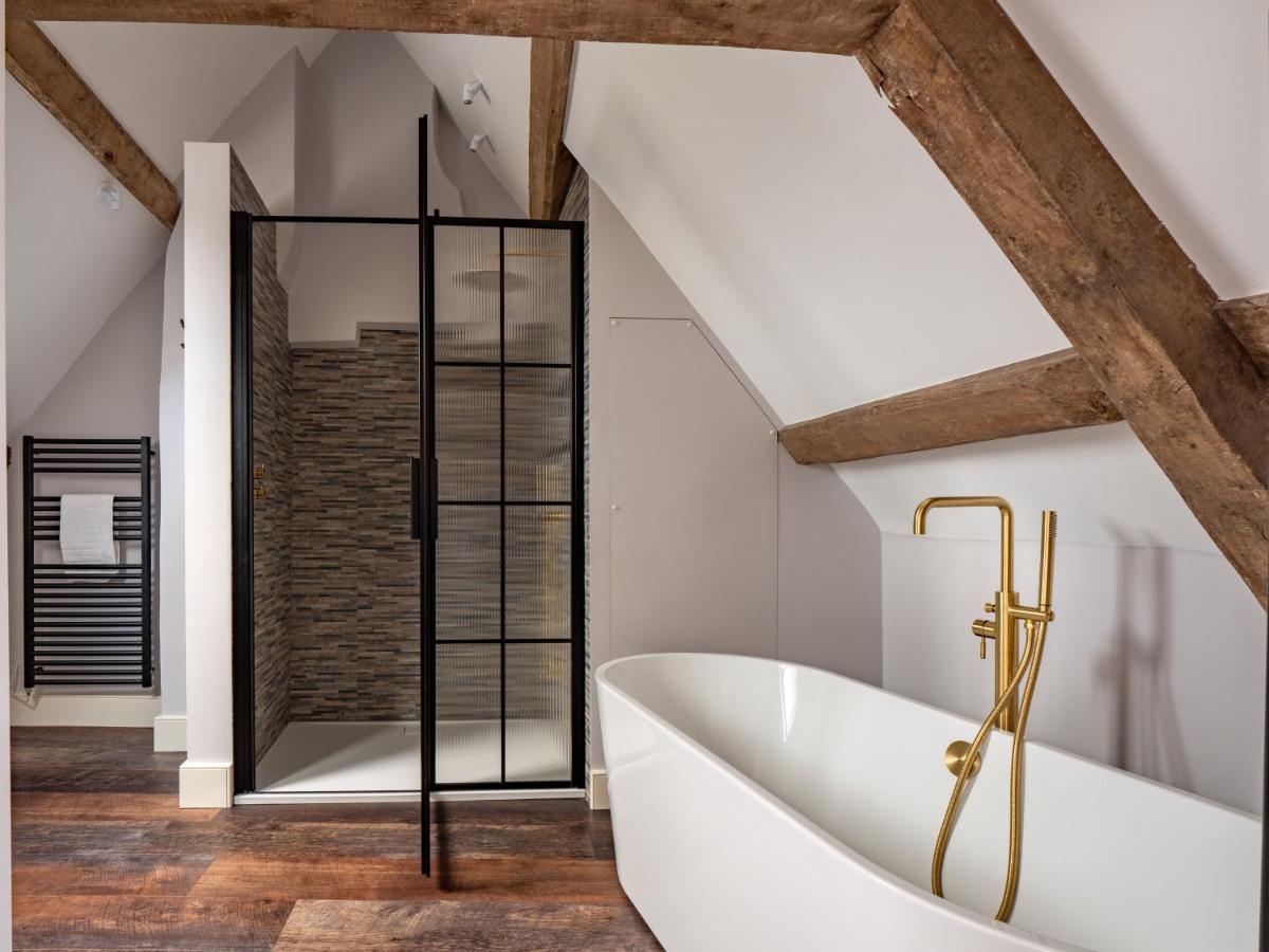 Beautiful grade 2 listed cotswold Stone Cottage - Housity