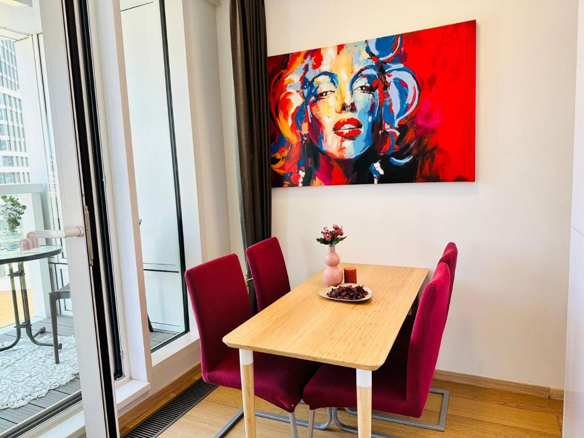 Apartments09 in new building with free parking Panorama city - amazing view close to Old town - Housity
