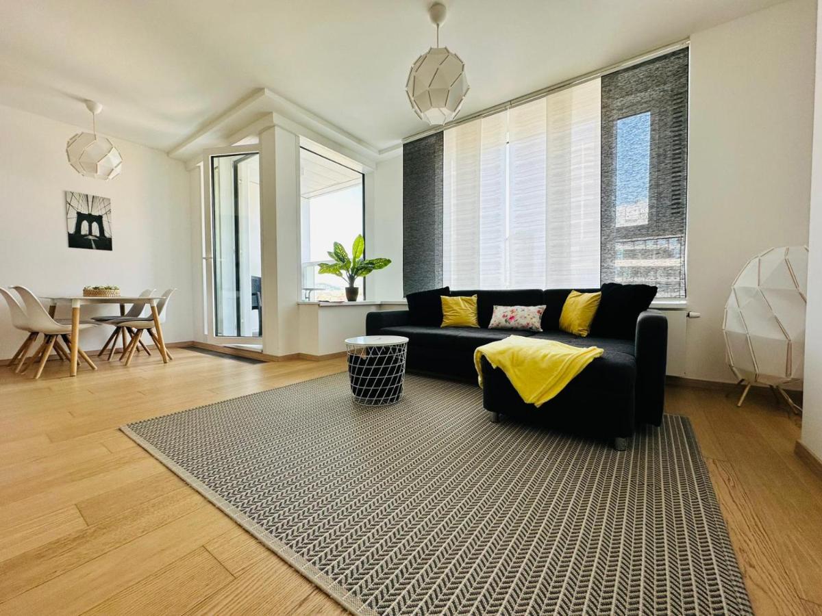 Suitetrails - Apartments05 in new building with free parking Panorama city - amazing view close to Old town