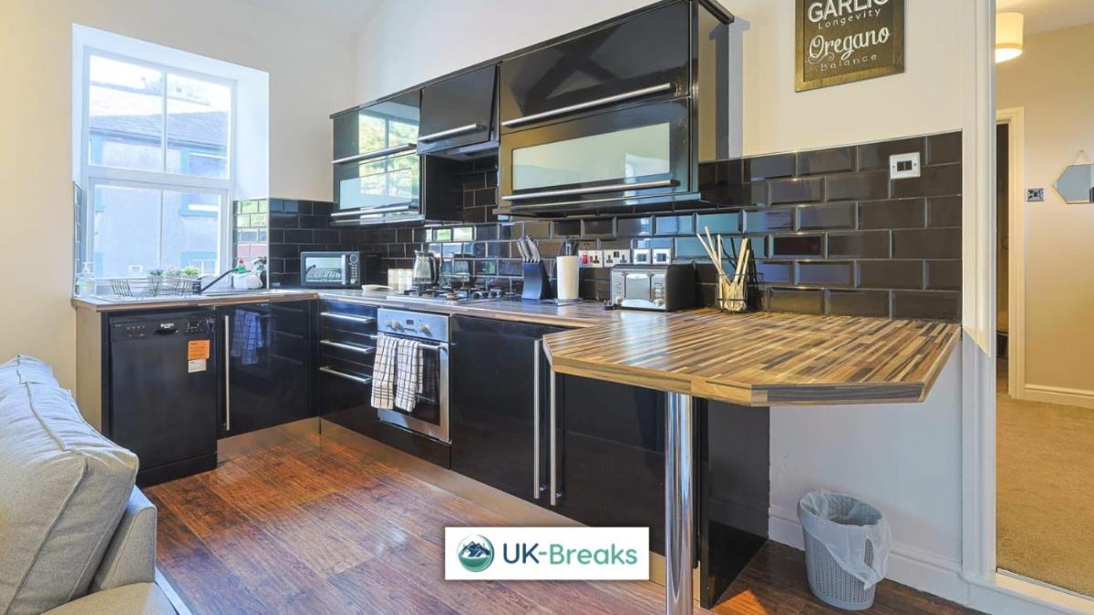 Great location-Pet friendly Contractors welcome - Housity