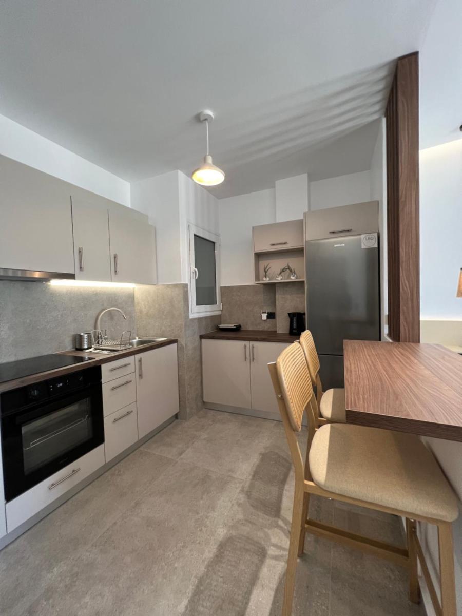 Suitetrails - PentHouse & Apartments By The Sea Near Airport