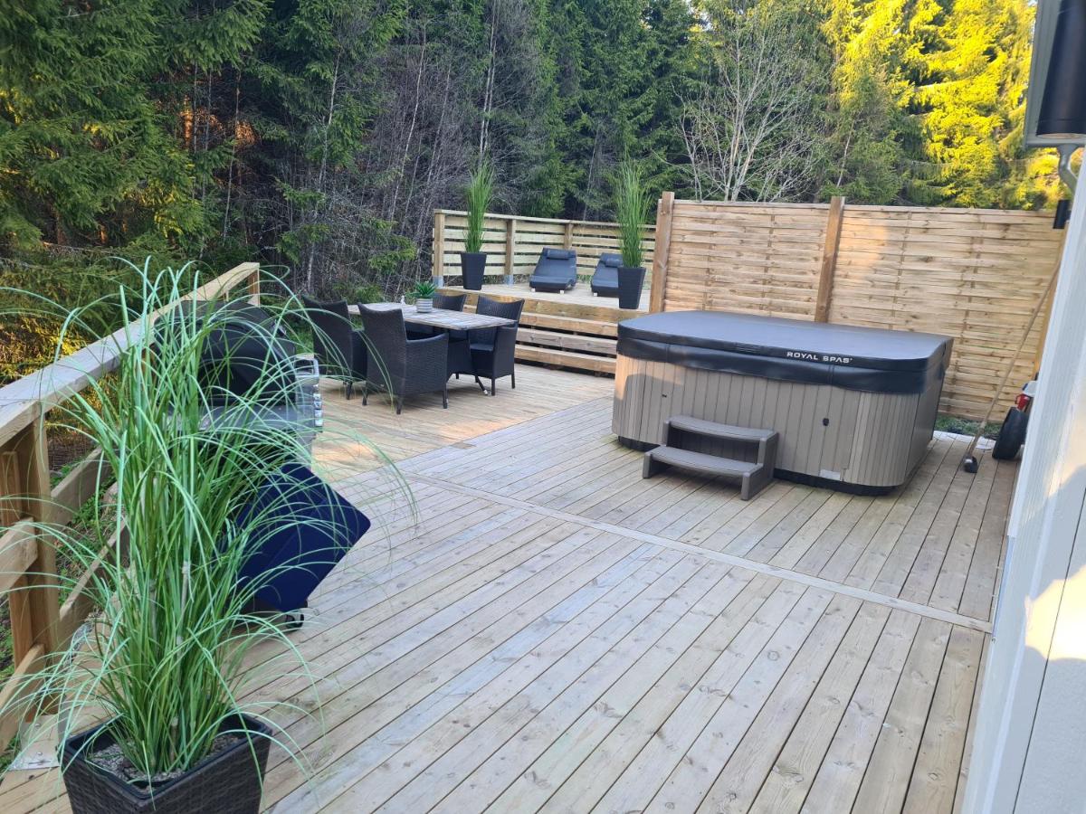 Pinebo Palace Guesthouse - Housity