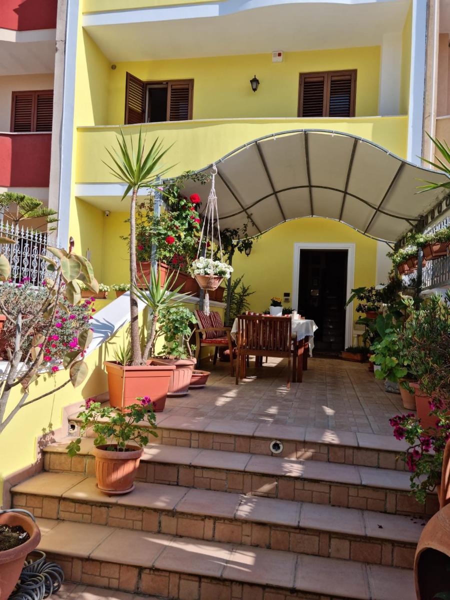 Grace's House Bed and Breakfast - Housity
