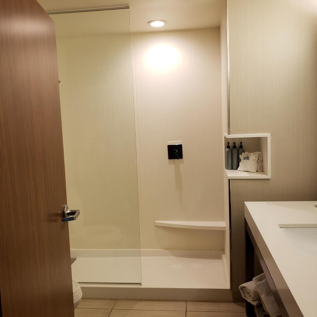 Courtyard by Marriott Battle Creek - Housity