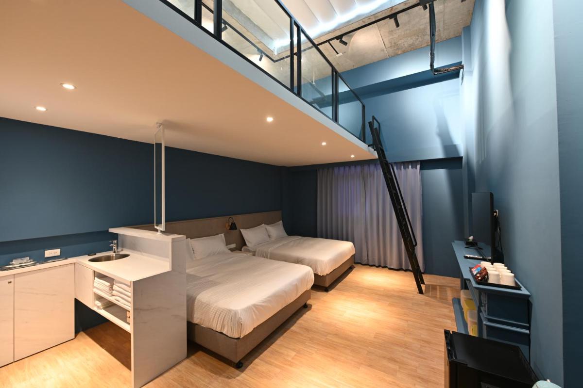 Towards The Bay - Housity