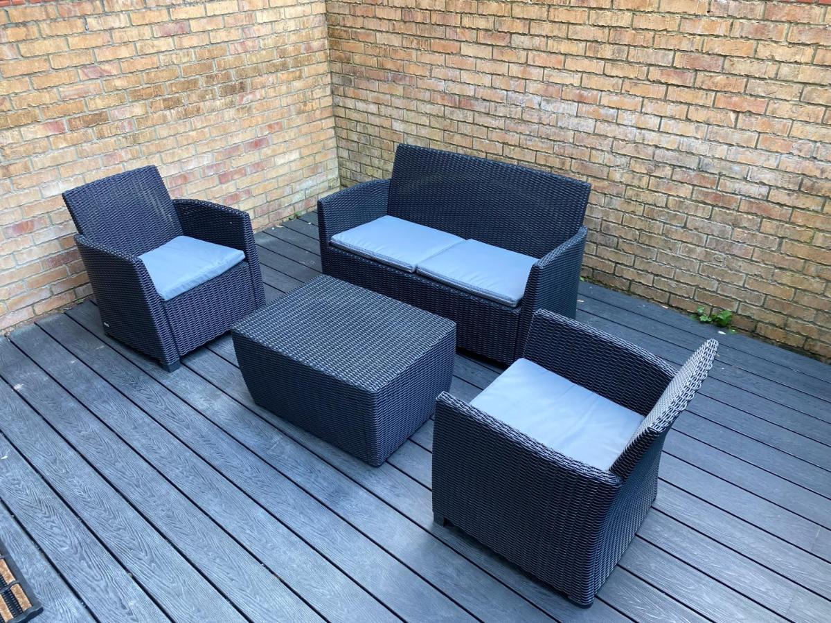 Stunning 2 bedroom flat in town - Housity