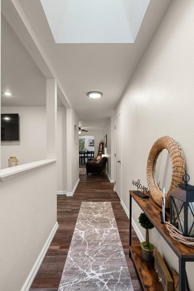 Enchanted Forest Retreat - 4 Bedroom Getaway - Housity