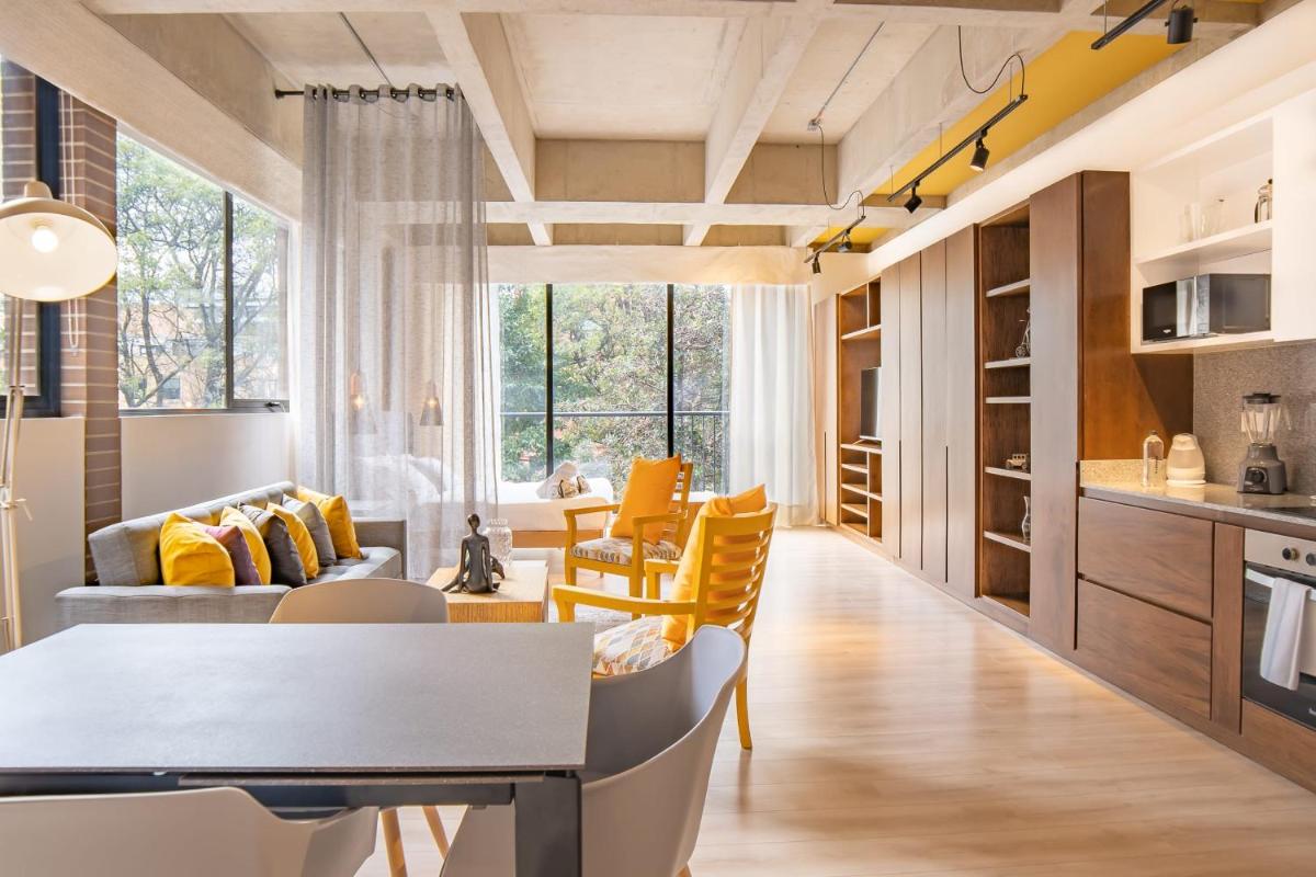 Vibrant Loft in Parque 93 - Housity