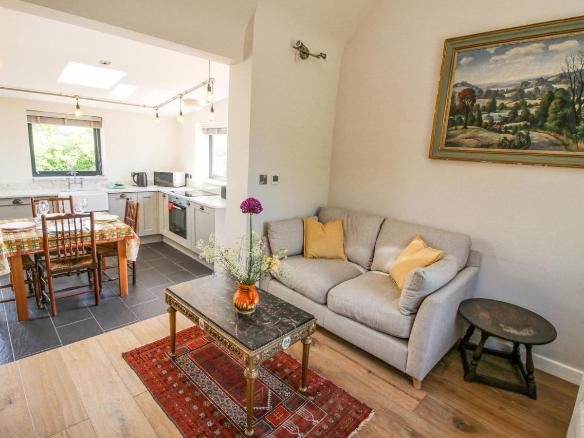 The Mission Room - Housity