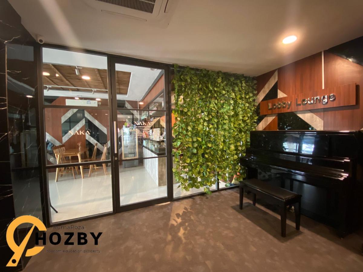 Hozby Skyview Setiabudi Suites - Housity