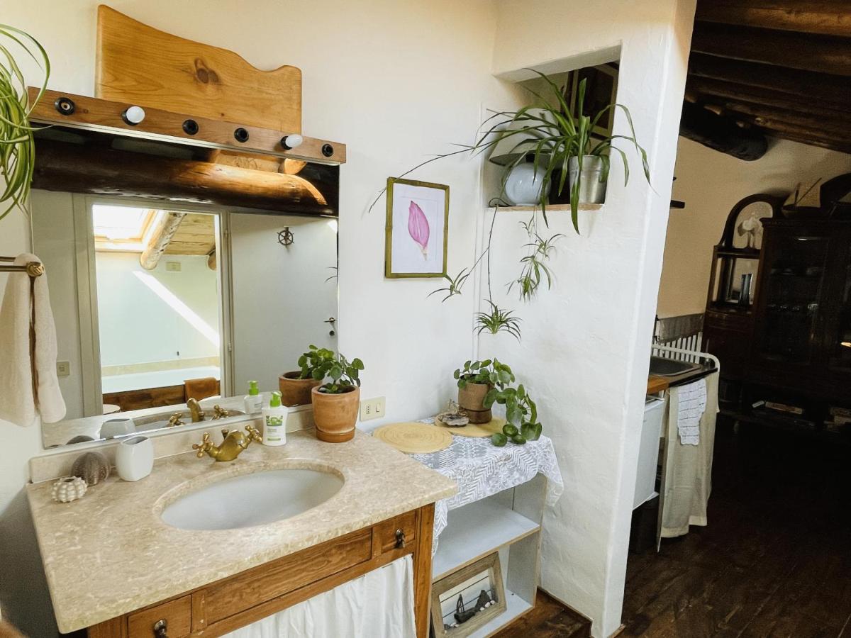 Cozy wooden attic with panoramic views - Housity