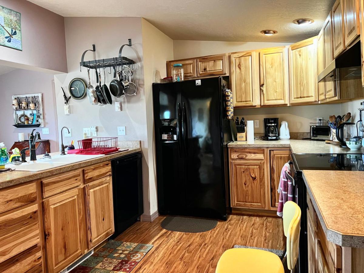 Sage Oasis Garden Retreat - Housity