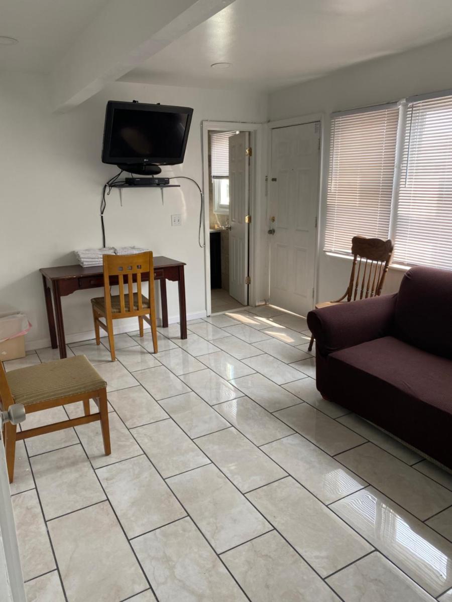 Shore Beach Houses - 40 - 3 Dupont Avenue - Housity